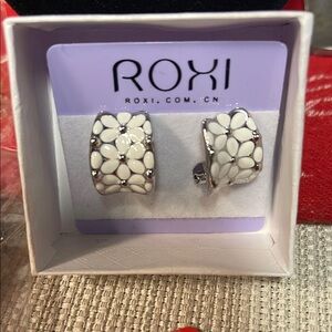 White and Silver Floral Earrings